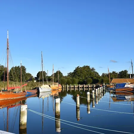 Haus An Der Tanne 펜션 비에크